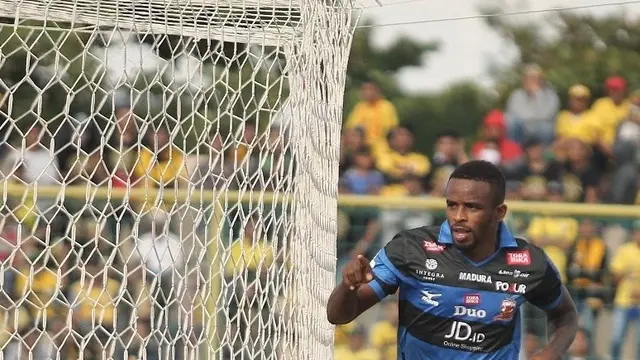 Greg Nwokolo