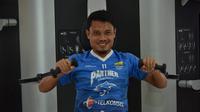 Pemain Persib Bandung, Dedi Kusnandar. (Bola.com/Erwin Snaz)