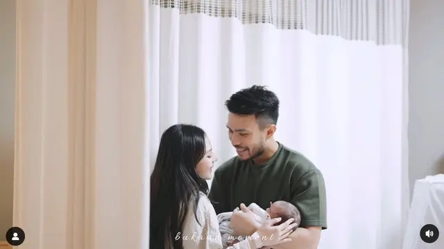 Momen kelahiran anak pertama Jessica Mila dan Yakup Hasibuan, Kyyara. [Foto: Instagram/jscmilla]