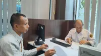 Aliansi Mahasiswa Peduli Pemilu mengadukan penyelenggara Pemilu mengadukan PPLN Kuala Lumpur, Panwaslu LN Kuala Lumpur, dan PIC Pemungutan Suara Metode Pos Malaysia ke Dewan Kehormatan Penyelenggara Pemilu (DKPP) RI. (Dok. Istimewa)