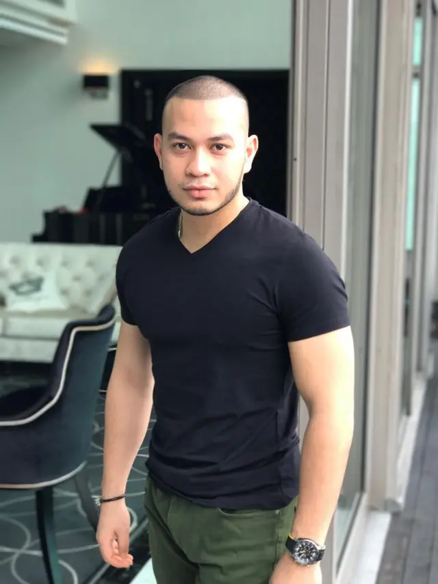 6 Potret Terbaru Raja Mohamad Syazni, Mantan Pacar Syahrini yang Disapa Bubu