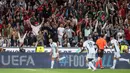 Laga baru berjalan tujuh menit, Portugal membuka keunggulan lewat gol Diogo Dalot. (Patricia DE MELO MOREIRA/AFP)