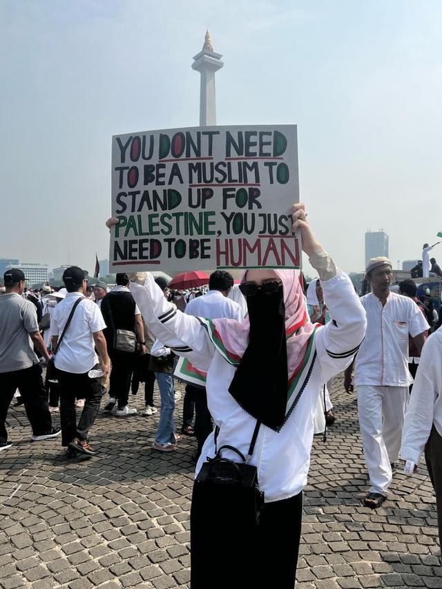 Inara Rusli saat mengikuti Aksi Bela Palestina (Instagram)