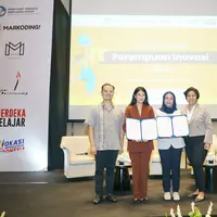 (kiri-kanan) Arifaldi Dasril, Managing Partner Magnifique Indonesia, Dian Sastrowardoyo, Founder Yayasan Dian Sastrowardoyo, Dr. Ir. Kiki Yuliati M.Sc., Direktur Jenderal Pendidikan Vokasi Kemendikbudristek RI, Amanda Simandjuntak, Co-founder & CEO Markoding dalam acara Perempuan Inovasi 2024 program launch. (Foto: Dokumen/Perempuan Inovasi)