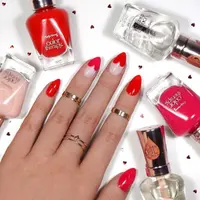 Ilustrasi nail art. (Instagram/nailsbycambria).