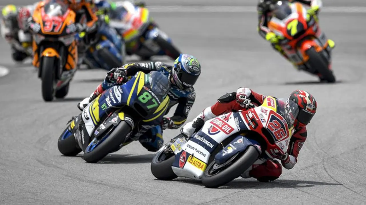 Meski Gagal Finish Moto2, Netizen Setia Dukung Dimas Ekky Pratama
