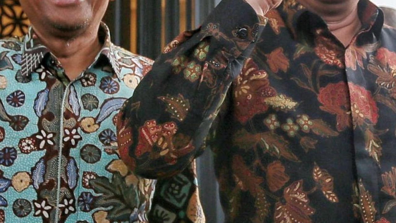 Sesampainya di sana, Menkopolhukam Hadi Tjahjanto menyapa Mahfud dengan memberi hormat. Foto: liputan6.com / Angga Yuniar
