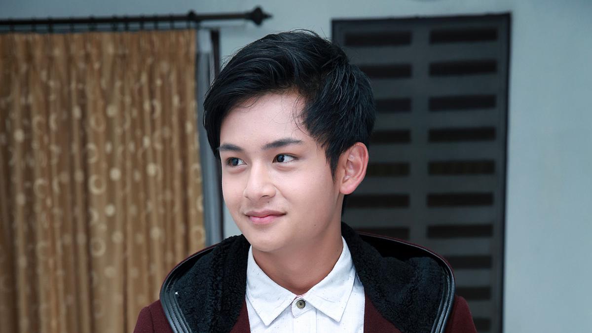 Merdunya Suara Randy Martin saat Nyanyi di Atas Panggung