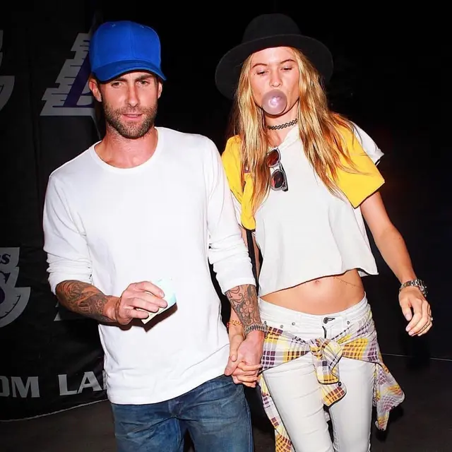 6 Gaya Kompak Adam Levine dan Istrinya, Behati Prinsloo Sebelum Isu Perselingkuhan