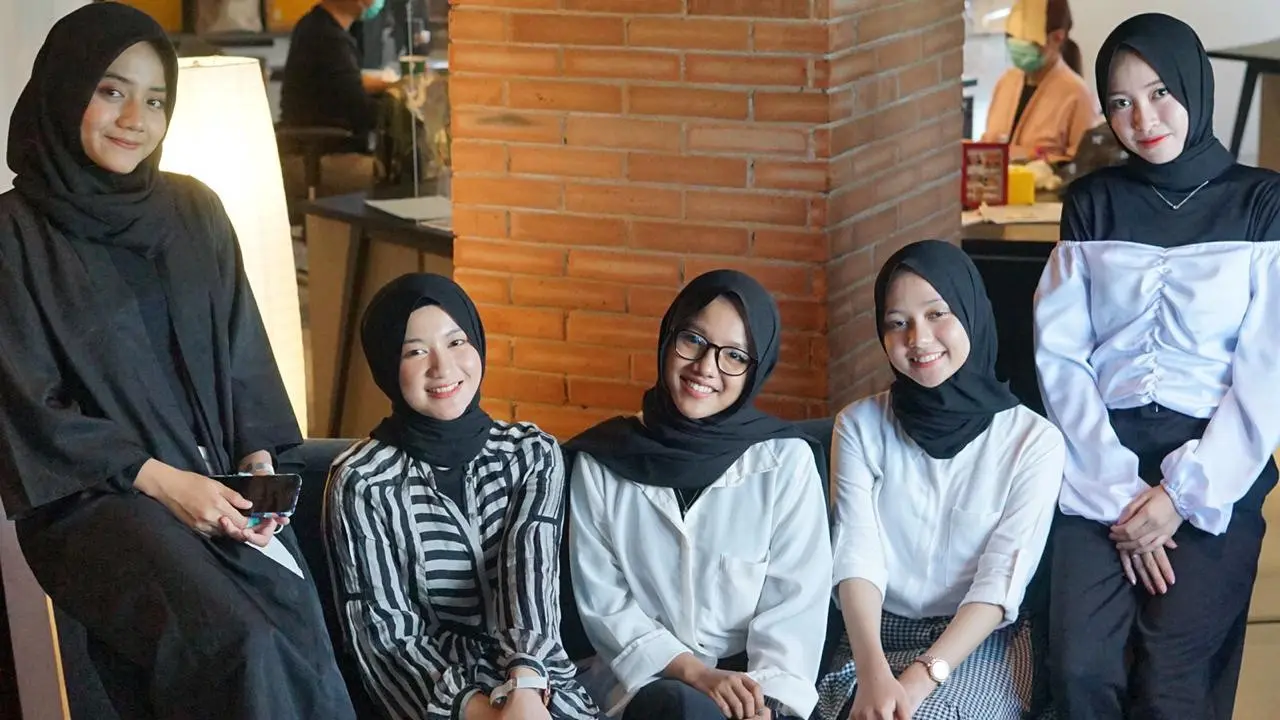 Putih Abu-Abu
