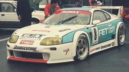 Toyota Supra milik FET Team di ajang All Japan GT Fuji 1995. (Source: Instagram/@pinnacleofracing)