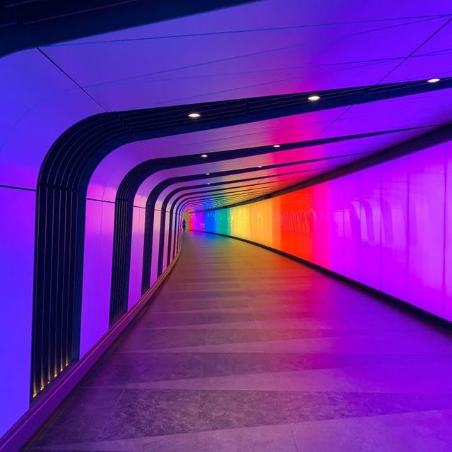 Potret 9 Stasiun Kereta Bawah Tanah di Berbagai Negara Ini Megah, Bikin Betah