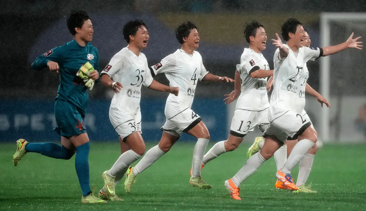 Kemenangan 2-1 tersebut membawa Naegohyang melaju ke babak final Liga Champions Asia Wanita 2026. Mereka akan berhadapan dengan tim Jepang, Tokyo Verdy dalam partai puncak. (AP Photo/Lee Jin-man)