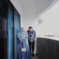 Inspirasi Outfit Kondangan Ala Dinda Hauw dan Rey Mbayang [instagram/dindahw]