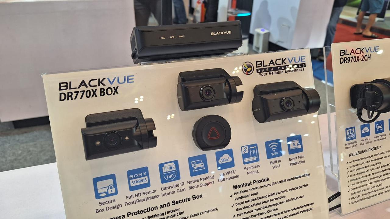 Blackvue Bawa Dashcam Canggih dengan Blackbox di GIIAS 2023 (Arief A/Liputan6.com)