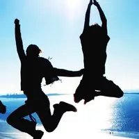 Karena teman nggak hanya ada saat kamu sedang bahagia, teman juga selalu ada di saat kamu tengah mengalami kesusahan.
