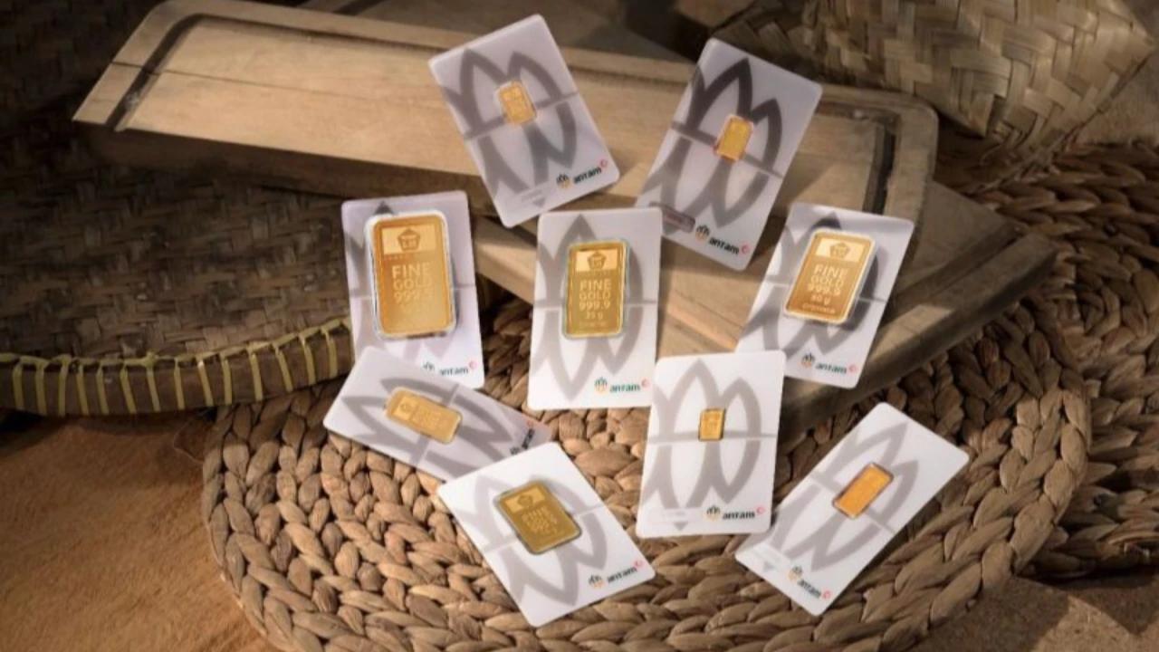 Harga Emas Naik Tajam Hari Ini, Sentuh Rp3 Juta per Gram