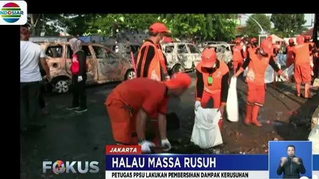 Usai Kerusuhan, Pecahan Batu dan Beling Berceceran di depan Asrama Brimob
