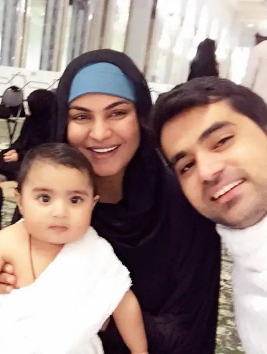 Sebagai orang Pakistan, ia melebarkan sayabnya ke India untuk meneruskan kariernya didunia entertainment. Menurut catatan wikipedia setidaknya sejak tahun 2000 hingga 2013, ia telah bermain dalam 18 film. (Istimewa)