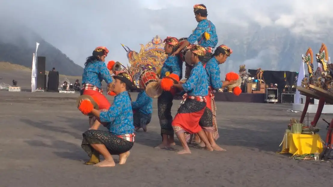 Festival Seni Tari Eksotika Gunung Bromo menampilkan Sendratari Hikayat Suku Tengger. (Liputan6.com/Dian Kurniawan)