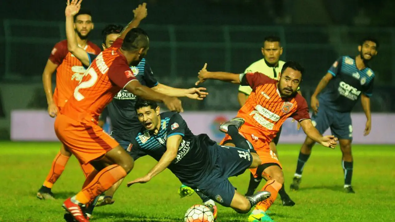Pusamania Borneo FC vs Arema Cronus