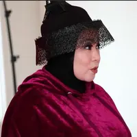 Melly Goeslaw kembali mengisi soundtrack di film Eiffel I’m in Love 2 yang menurutnya gampang-gampang susah