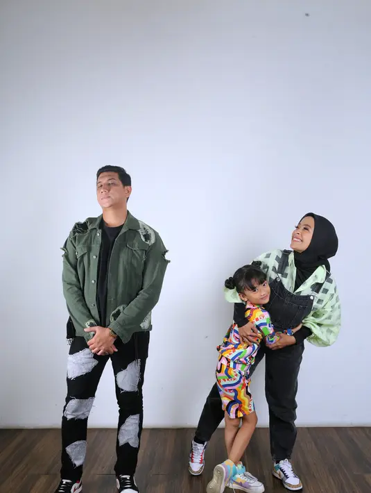 Arda kemudian menuangkan hal itu pada sebuah lagu berjudul Main Sama Aku [Fimela/Adrian Putra]