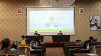 Dirjen Putri membuka forum diskusi Edukasi dan Fasilitasi Penumbuhkembangan Fasilitas Kesejahteraan Pekerja di Perusahaan Provinsi DKI Jakarta (Istimewa)