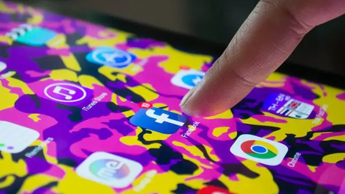 Netizen memantau dalam diam/Copyright: pexels.com