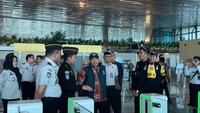 Ketua Ombudsman Mokhammad Najih datangi TPI Bandara Internasional Soekarno-Hatta. (Liputan6.com/Pramita Tristiawati)