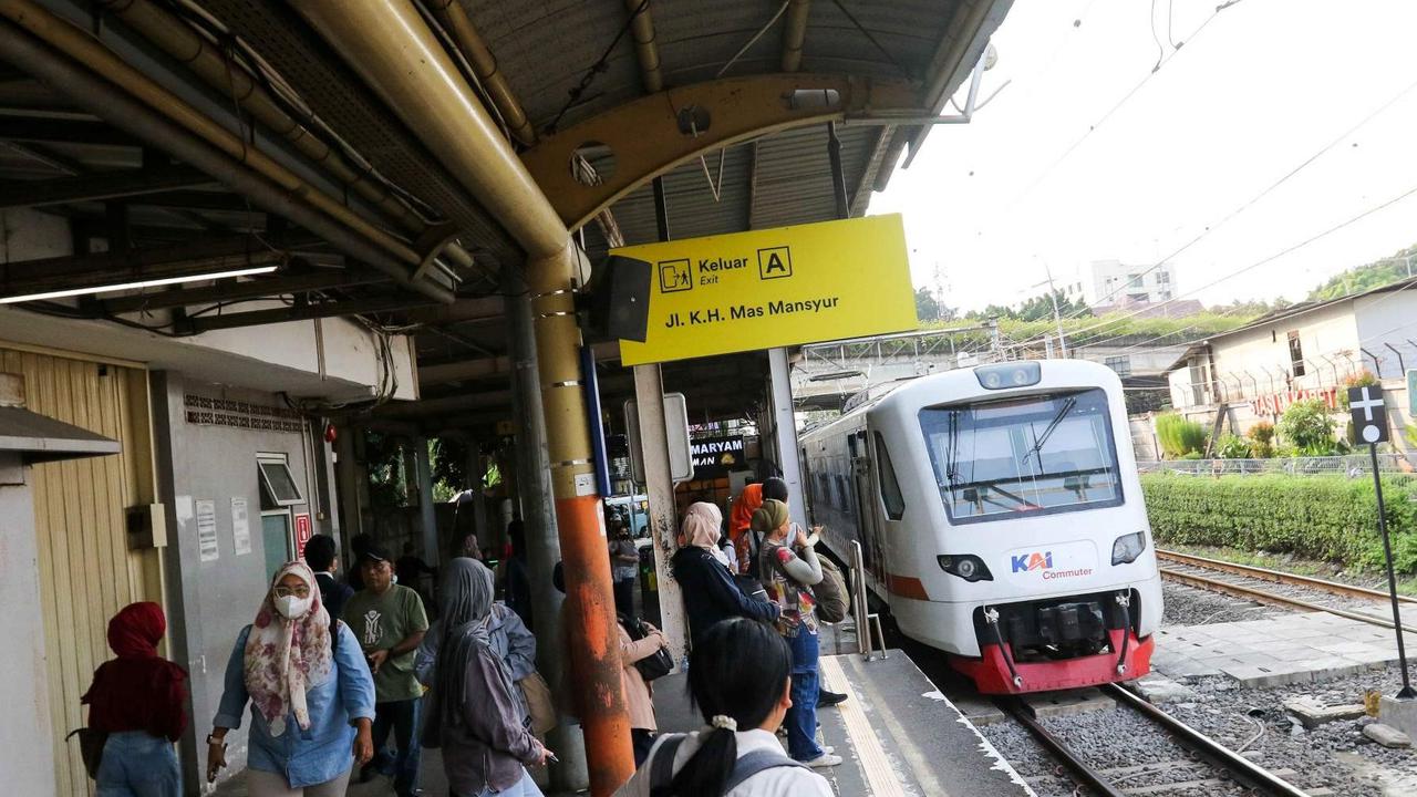 Stasiun KRL Karet Ditutup, Kemenhub: KCI Ngobrol Dulu lah Sama Kita