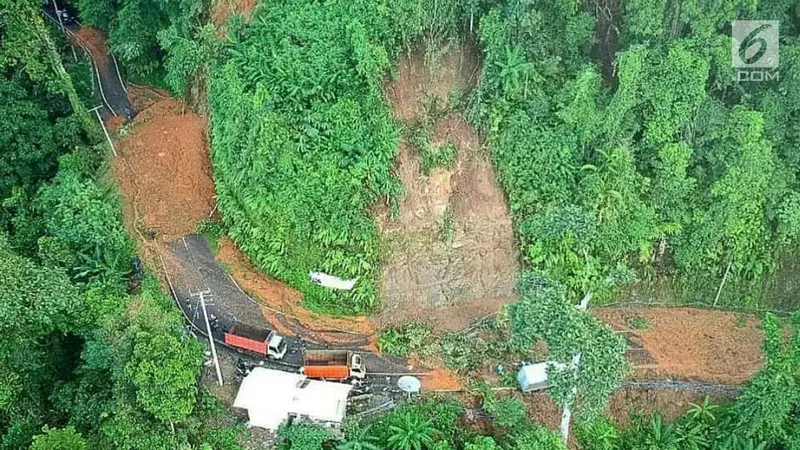 Dilanda Longsor, Jalur Cianjur-Bandung Masih Terputus