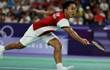 FOTO: Tersingkir dari Olimpiade 2024, Ini Penampilan Sengit Anthony Ginting Saat Lawan Wakil Prancis Sampai Gim Ketiga