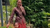 Anak Artis Rayakan Hari Kartini 2025 dengan Pakaian Adat yang Memukau