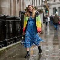 Trend tabrak warna yang hits.