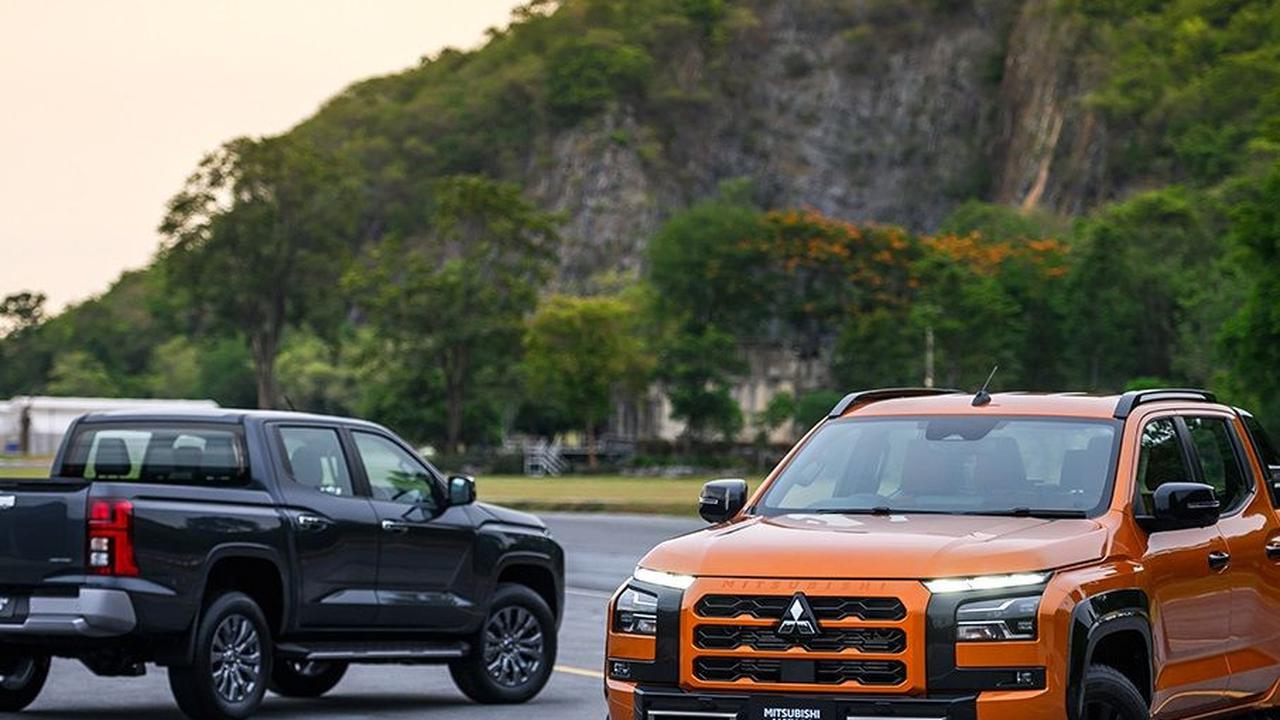Generasi ke-6 Triton ini mengalami redesain secara total untuk kali pertama dalam 9 tahun terakhir. Eksterior dan interiornya baru, hingga sasis ladder frame dan mesin.