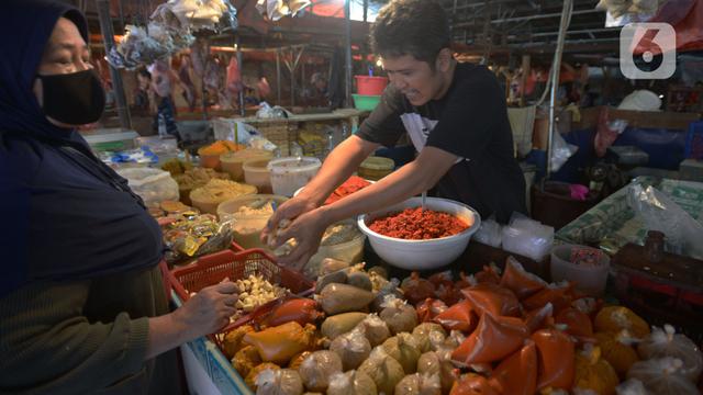 Pedagang Pasar Kebayoran  Keluhkan Pendapatan Menurun