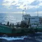 TNI AL menangkap 2 kapal ikan asing dari Vietnam di Natuna Utara. (Istimewa)