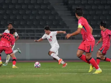 Timnas Indonesia U-20 harus menelan kekalahan dengan skor telak 0-3 dari Korea Selatan U-20 dalam laga terakhir turnamen Seoul Earth On Us Cup 2024 yang digelar di Mokdong Stadium, Minggu (1/9/2024) petang WIB. (Dok. PSSI)