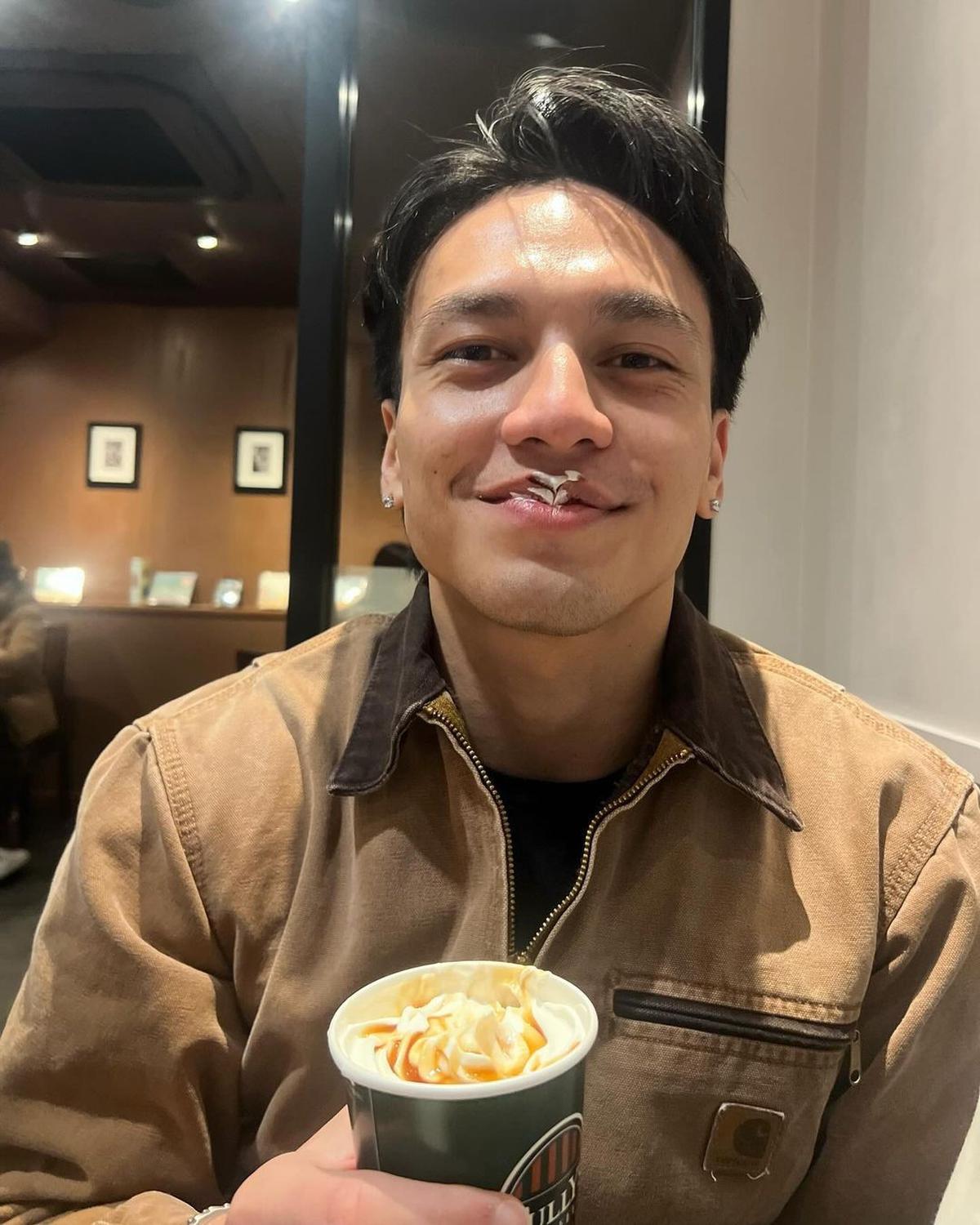 Jefri Nichol Buka-Bukaan Soal Pengalaman Di-stalking Fans, Dapat Kiriman Hadiah ke Rumahnya
