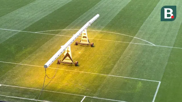 Lampu untuk menyinari rumput Fussball Arena, Munchen