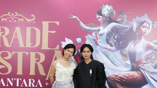 Cerita Wastra Roman Nuansa dan Mba Tumbas Bikin Konten Wastra di TikTok, Bikin Berkain Jadi Daily Outfit untuk Generasi muda