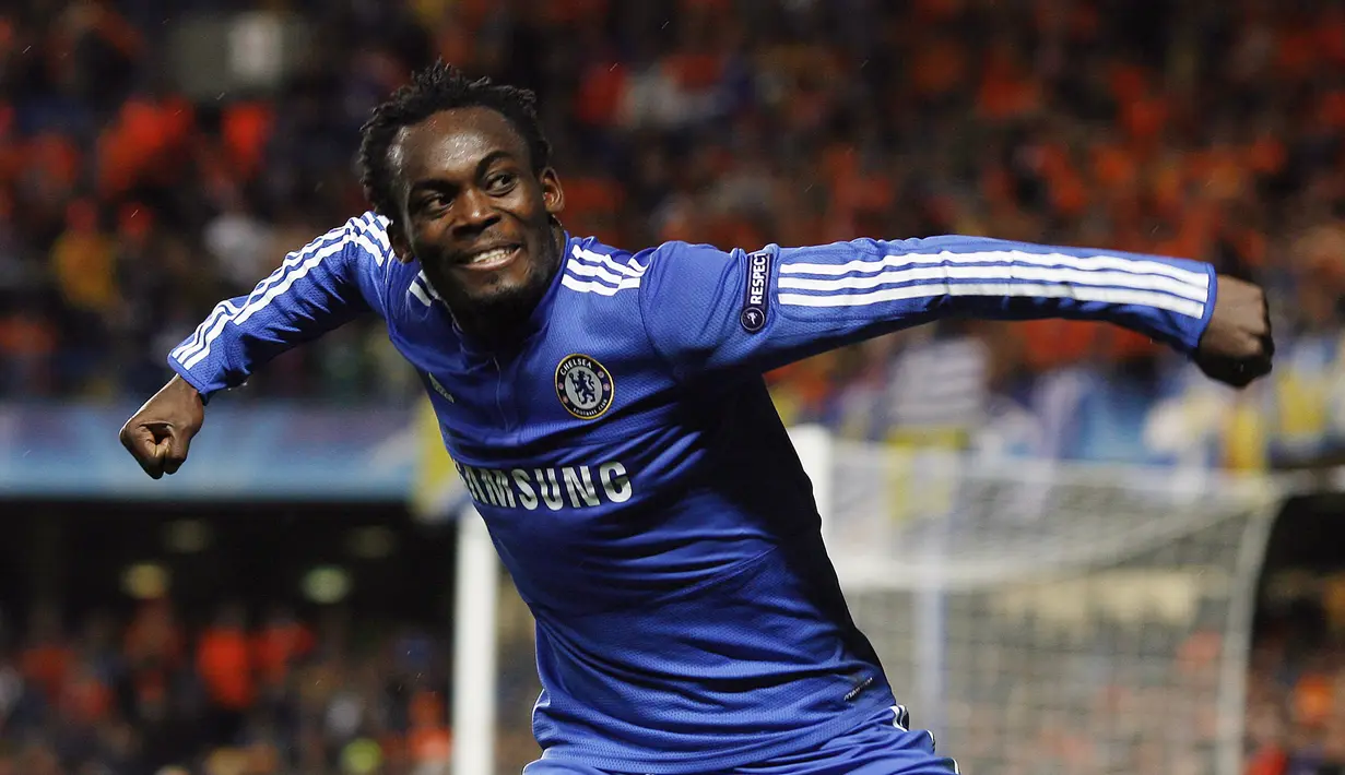 5. Michael Essien (2005-2006) - Dari Lyon ke Chelsea dengan nilai transfer: 34,2 juta poundsterling. Nilai saat ini menurut data inflasi: 132,6 juta poundsterling. (AFP/Glyn Kirk)