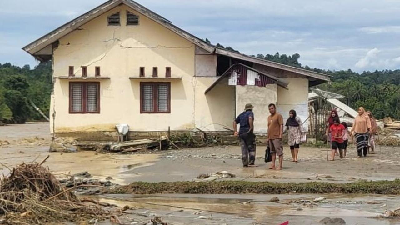Dampak Parah Banjir Aceh Barat: 32 SD Terendam, Dua Sekolah Hancur Total