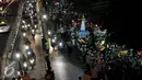 Suasana pawai malam tahun baru Islam di kawasan Buncit Raya, Jakarta, Selasa (13/10/2015). Pawai ini dalam rangka menyambut tahun baru 1 Muharram 1437 Hijriah pada Rabu 14 oktober 2015. (Liputan6.com/Johan Tallo)