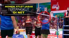 Video atlet Jawa Barat, Tiara Rosalia Nuraidah, sempat tersangkut di net saat final bulutangkis beregu putri PON 2016.