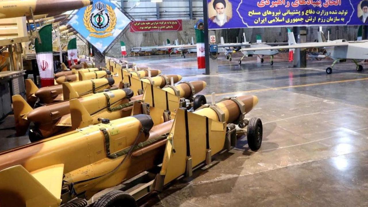 Deretan koleksi drone tempur terbaru dan tercanggih Iran ini dinilai akan membuat musuh-musuhnya ketar-ketir.<br>