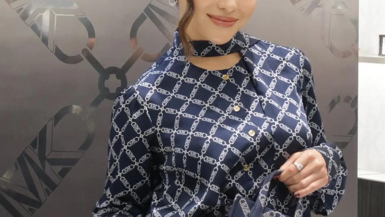 Michael Kors Memperkenalkan Desain Logo Jacquard Terbaru