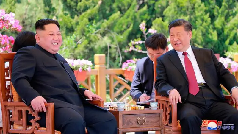 Xi Jinping dan Kim Jong-un