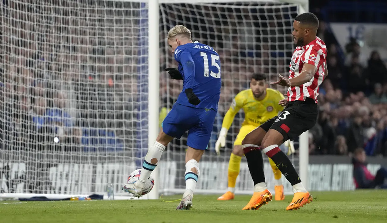 <p>Cemoohan itu bukan tanpa sebab. Thiago Silva cs sudah lima kali kalah beruntun di semua kompetisi, dengan seluruhnya tepat di bawah kepemimpinan Lampard. (AP Photo/Kirsty Wigglesworth)</p>